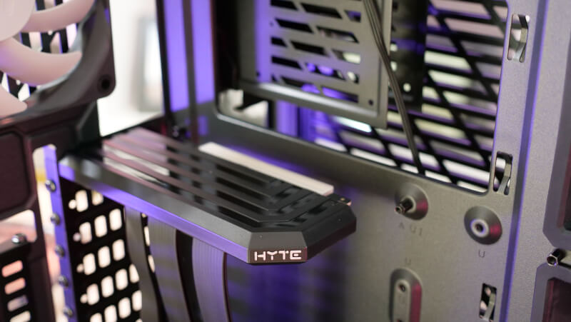 Hyte Y60 Case PCIe Riser.JPG